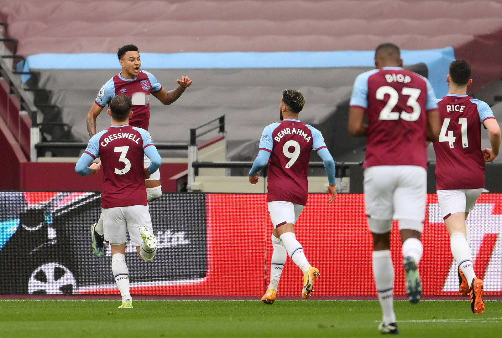 使摩纳哥在 使摩纳哥在