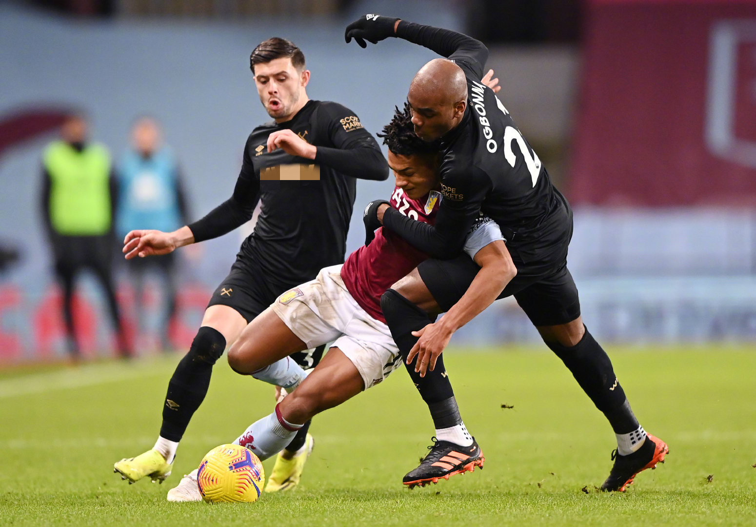 映了现今足 映了现今足